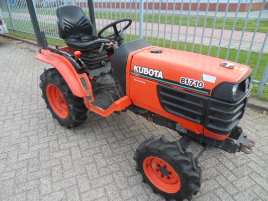 Kubota B1710 USZCZELKA GŁOWICY